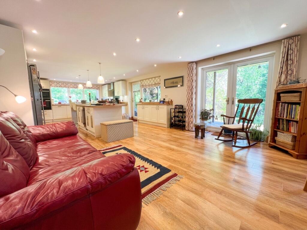 Ty Cwm, Nant-Y-Groes, Aberdare Road, Aberdare, CF44 0HL photo 4