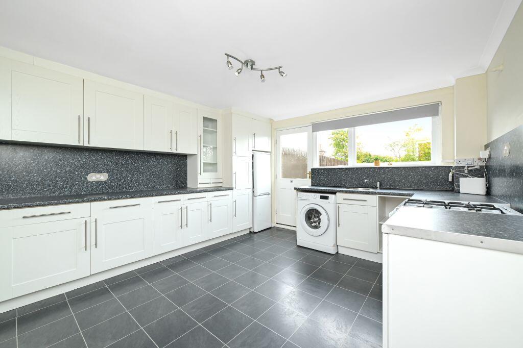 House in Edinburgh, Midlothian - View 4