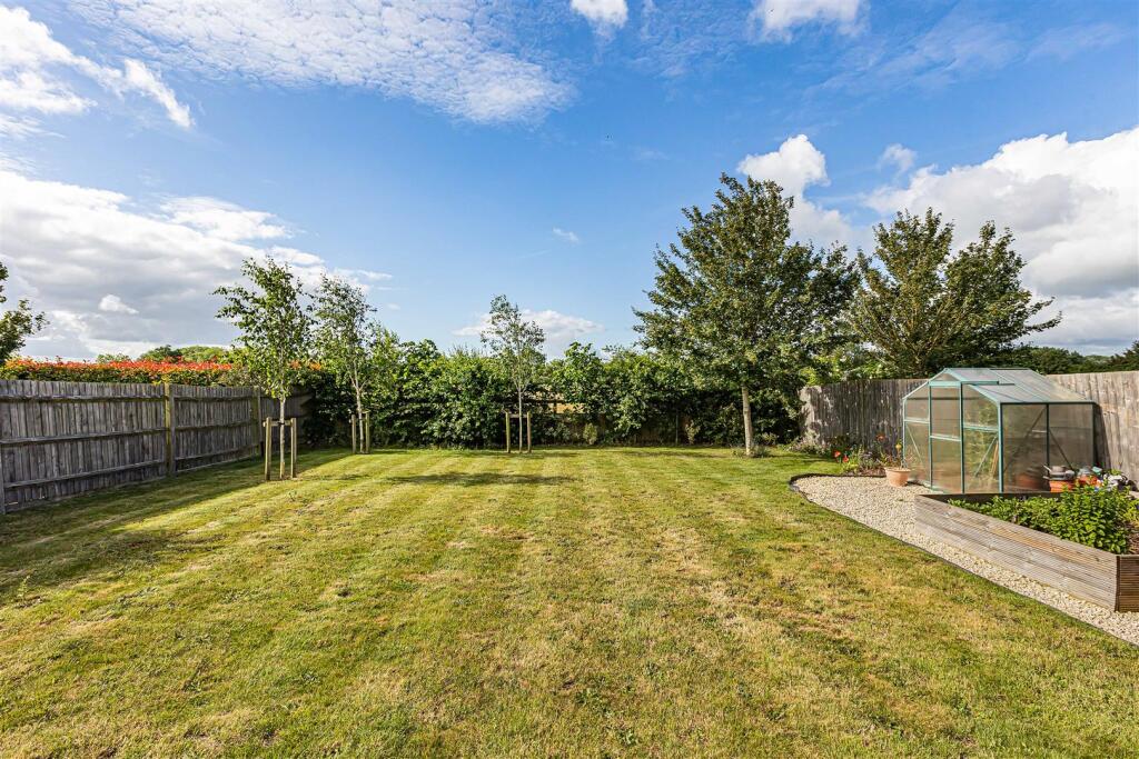 House in Cherwell, Little Chesterton - More