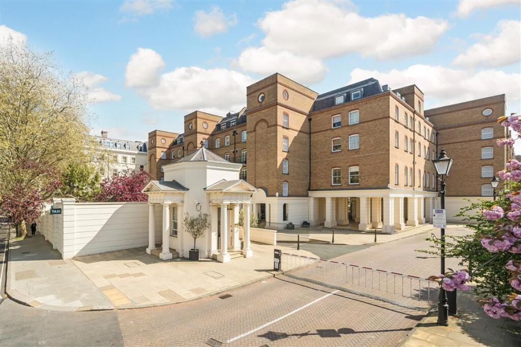 Main image of property: Drummond Gate, Westminster