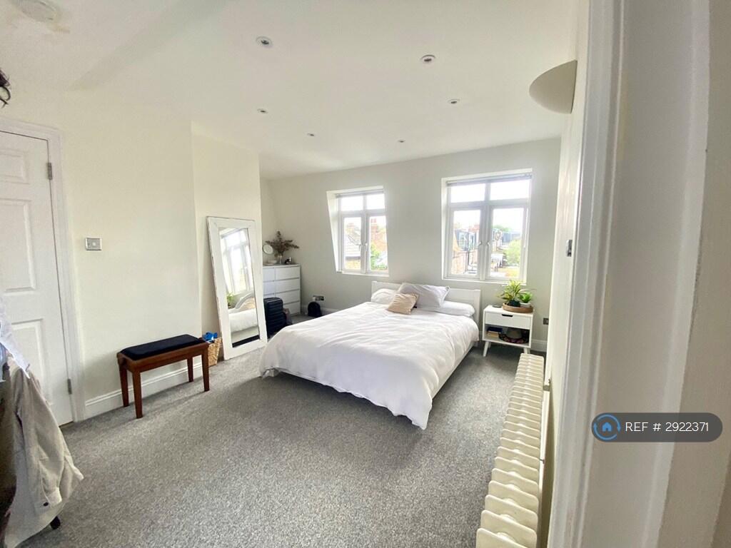 Main image of property: Mayford Road, London, SW12
