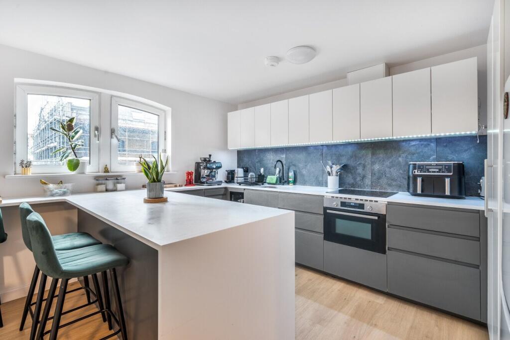 Apartment in London, Butler's Wharf, Bermondsey - View 2