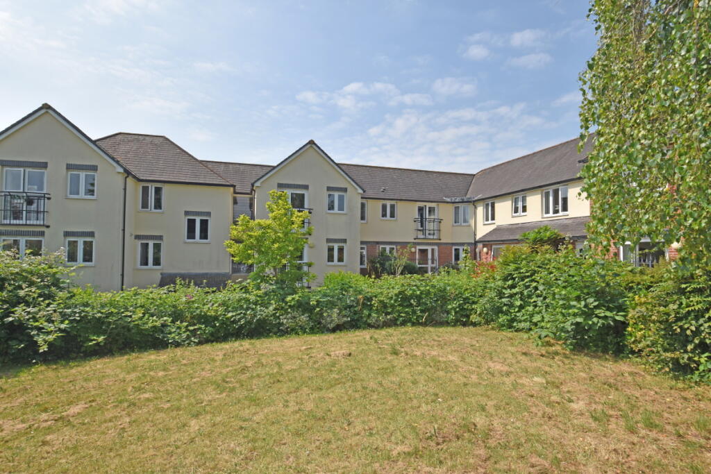 1-bed other on Clarks Court, Cullompton, EX15, £105,000