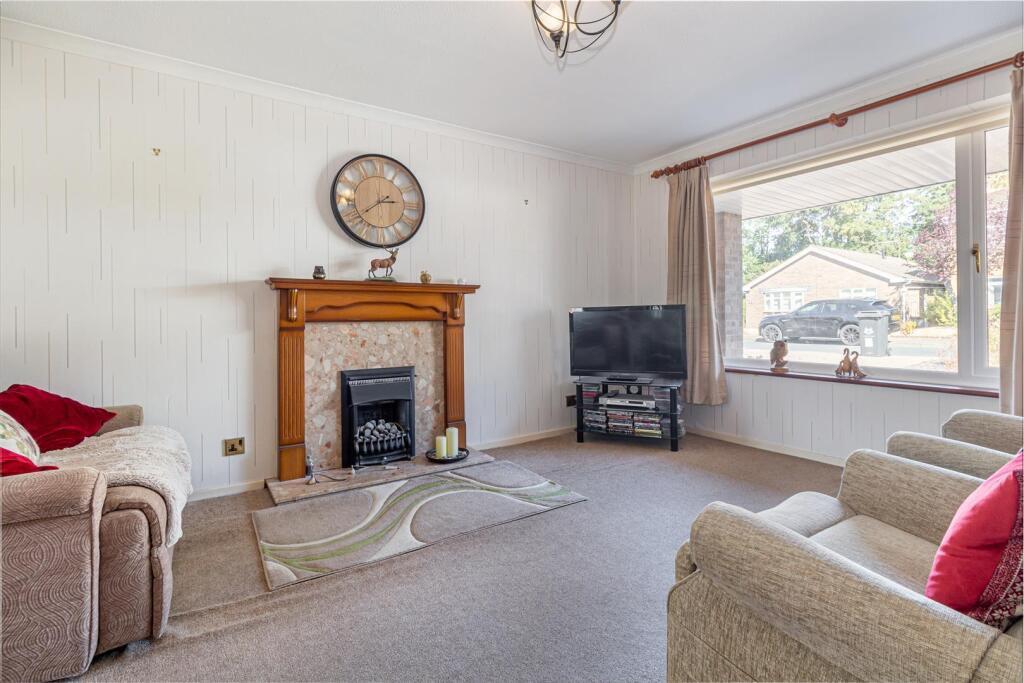 House in Worcester, Worcestershire - More