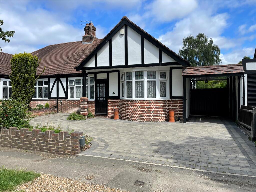 Main image of property: Little Gaynes Lane, Upminster, RM14