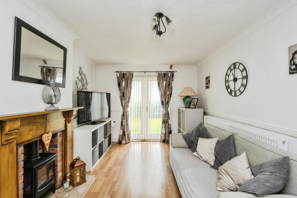 House in Y Tymbl / Tumble, Llannon - View 2