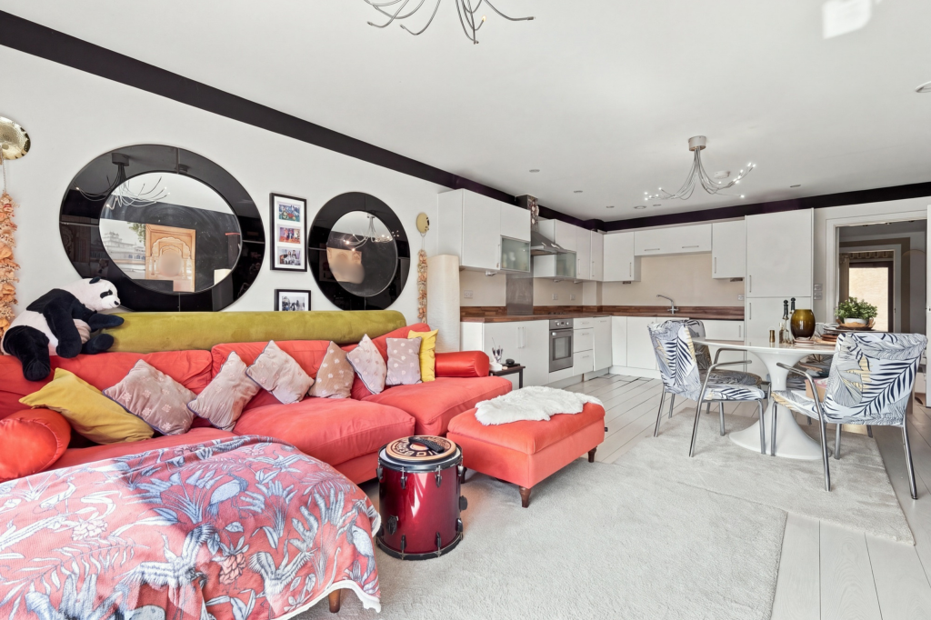 Apartment in London - View 4