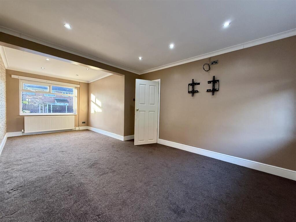House in Bolton - View 4