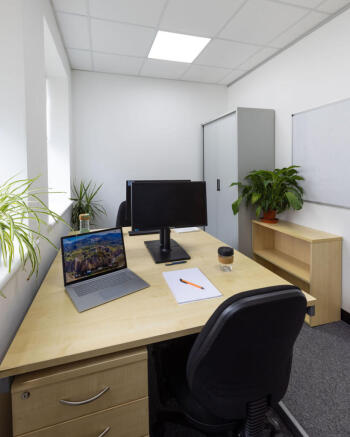 2 Person Office To Rent In Hitchin Hertfordshire