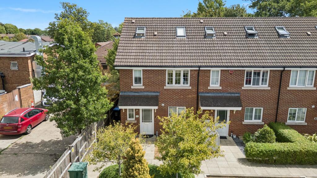 Main image of property: Cotters Croft, Welwyn Garden City, Hertfordshire, AL7