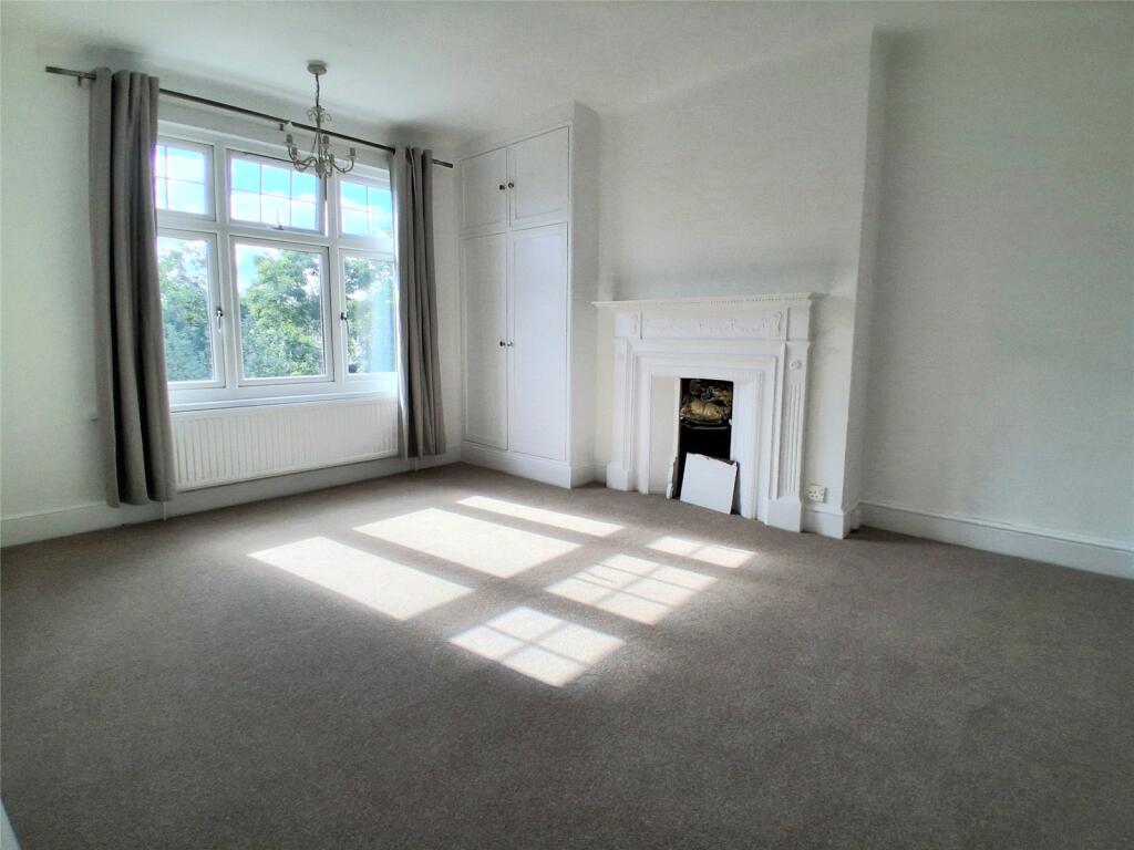 Apartment in Enfield - More