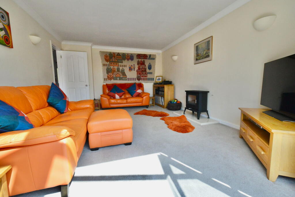 Cherry Close, Offenham, WR11 8SQ photo 3