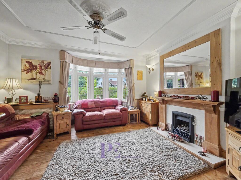 House in Hinckley and Bosworth, Lash Hill, Hinckley - View 3