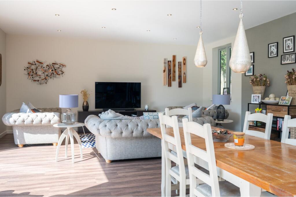 House in Haywards Heath, Lindfield - View 5