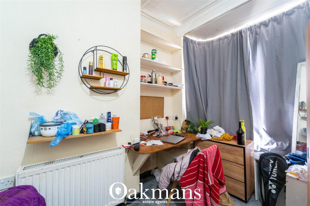 5 bedroom house for rent
