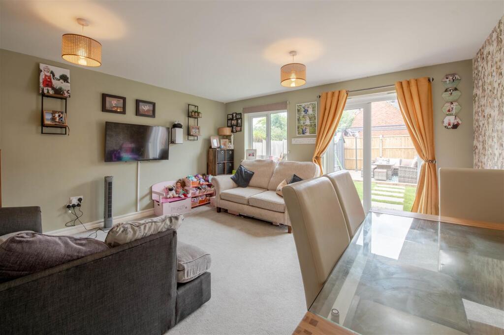 Bankside, Higham Ferrers - View 3