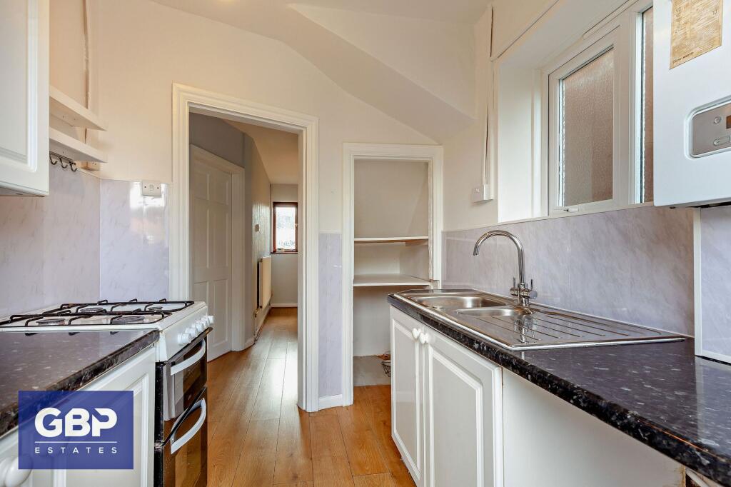 House in Romford - View 5