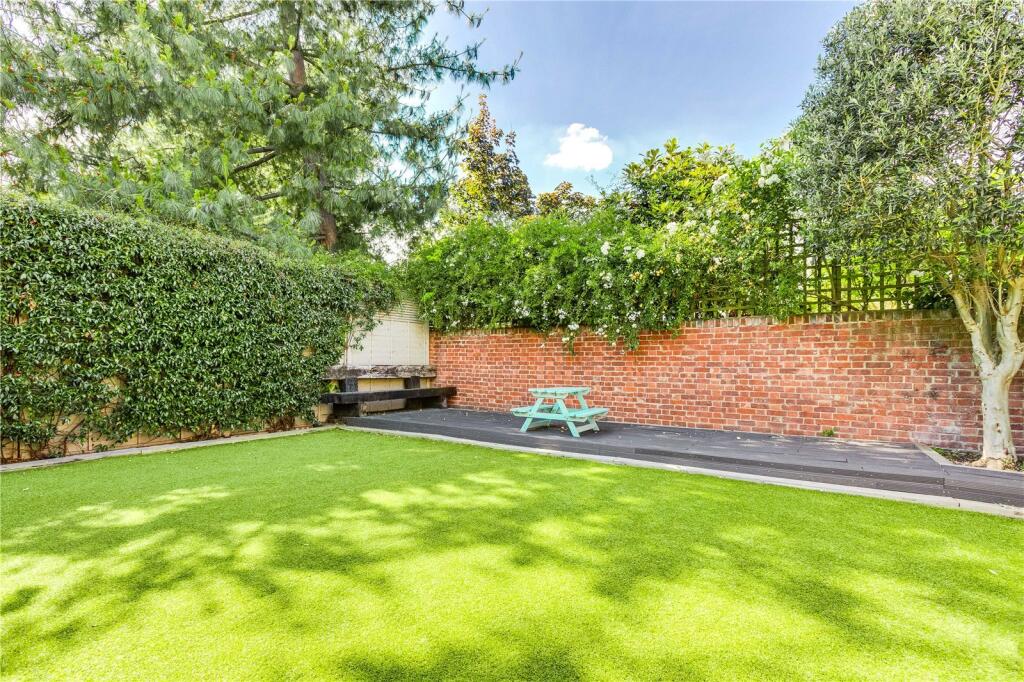 House in London - View 5