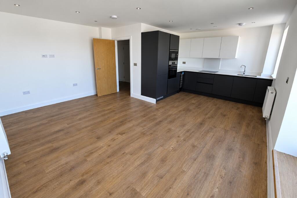 Apartment in Canterbury - View 5