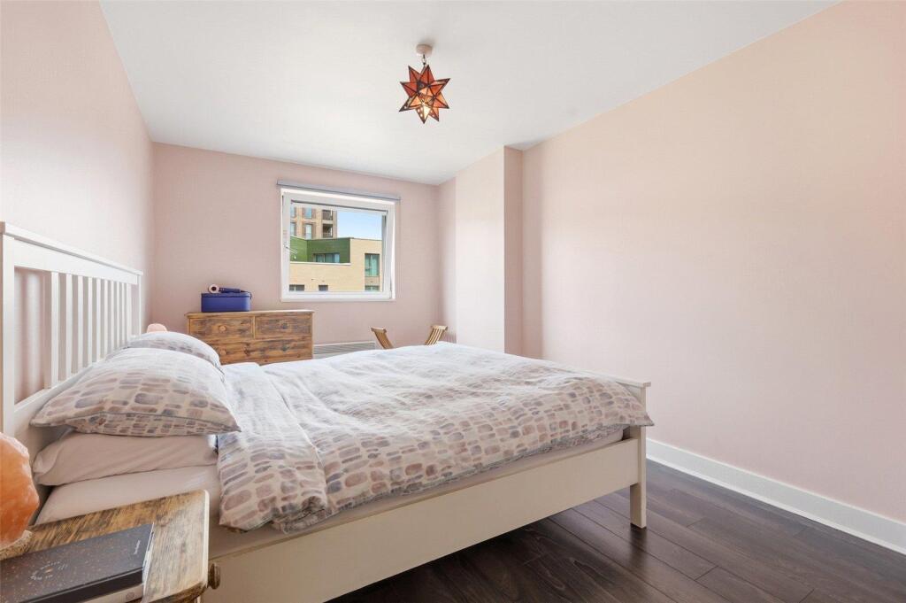 Apartment in London - View 5