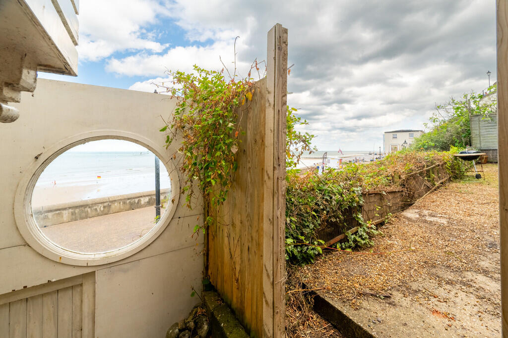 Promenade, Cromer, Norfolk - View 4