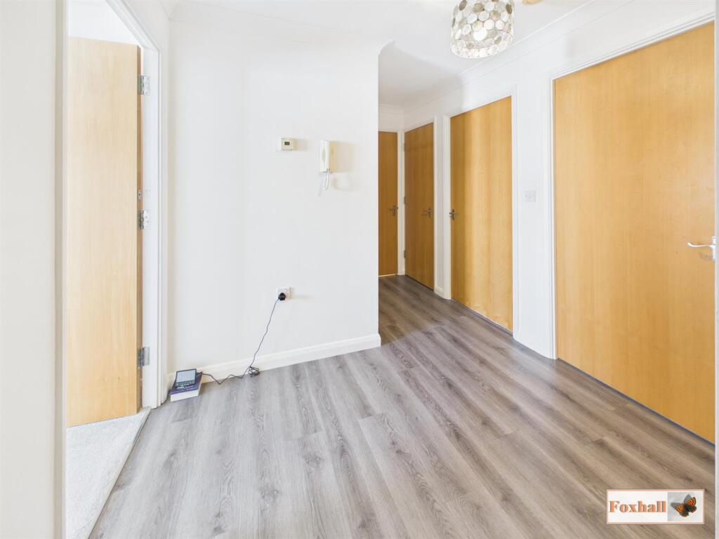 Apartment in Ipswich - View 5