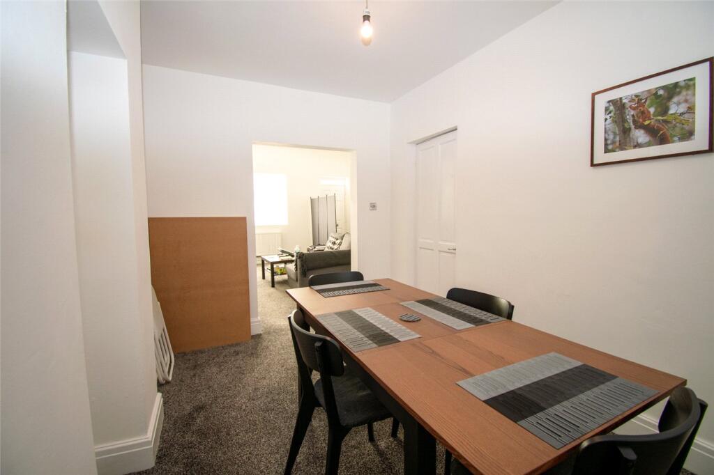 House in Wirral, Liverpool City Region - View 3