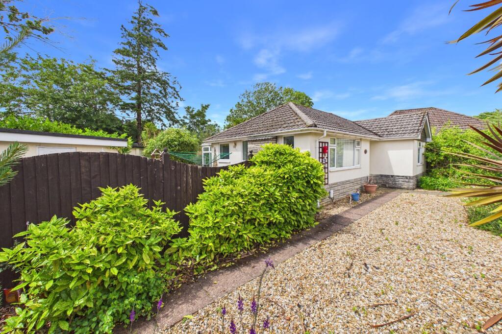 York Road, Broadstone, Dorset, BH18 photo 3