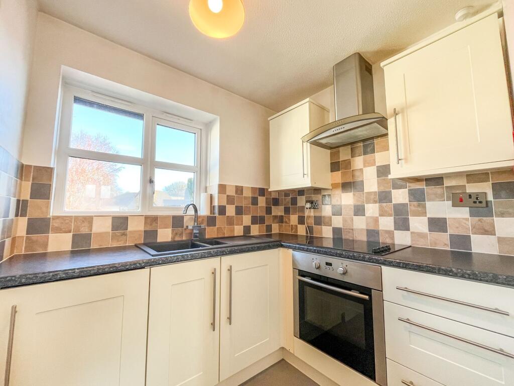 24, Ashburn Gardens, Ashburton photo 3