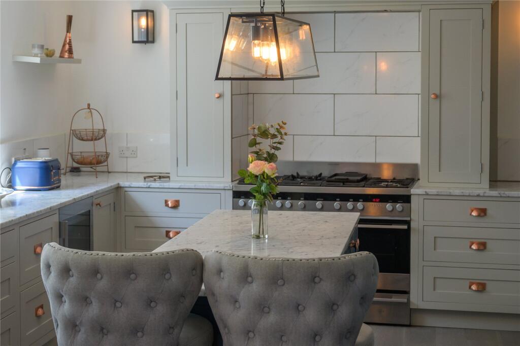 Additional image 3 of 109 High Street, Weston, Bath, BA1