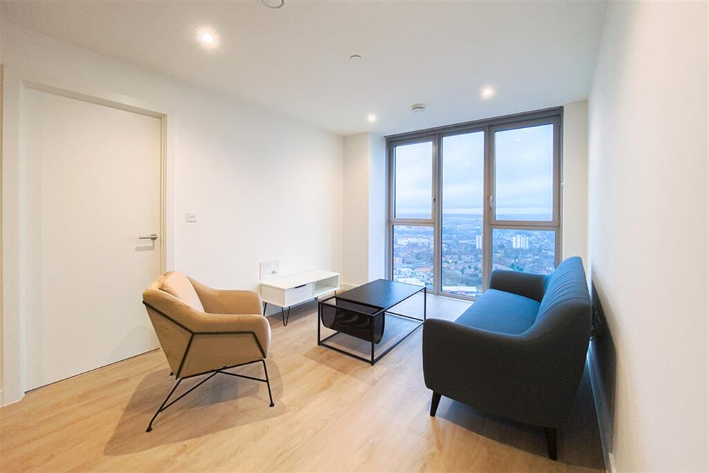 Apartment in Manchester, City Centre - View 2