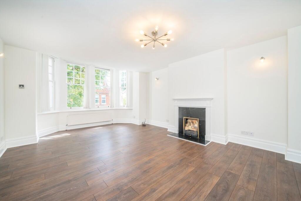 Apartment in London - View 2