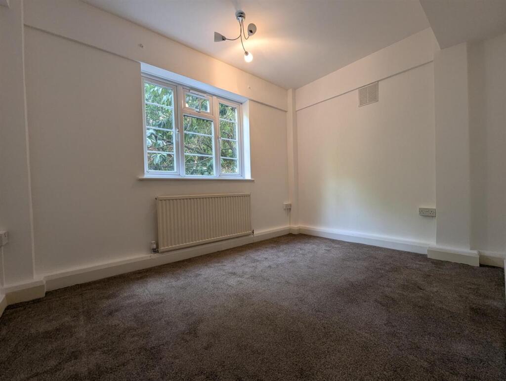 House in London - View 4
