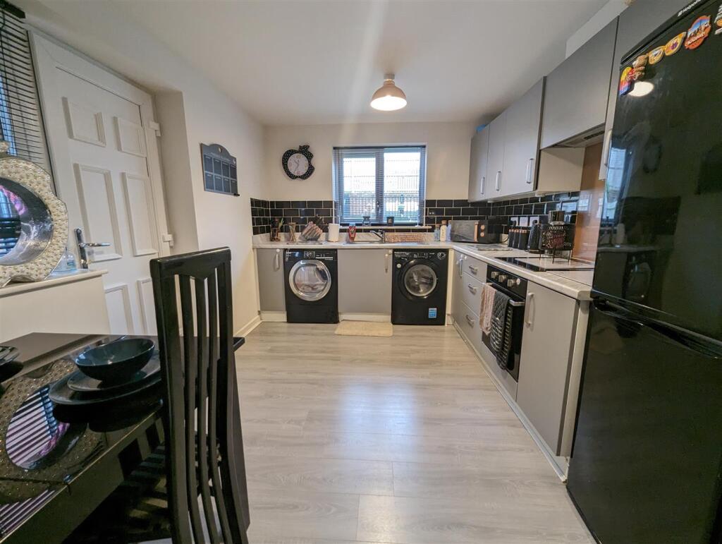 House in Darlington, Albert Hill - View 3