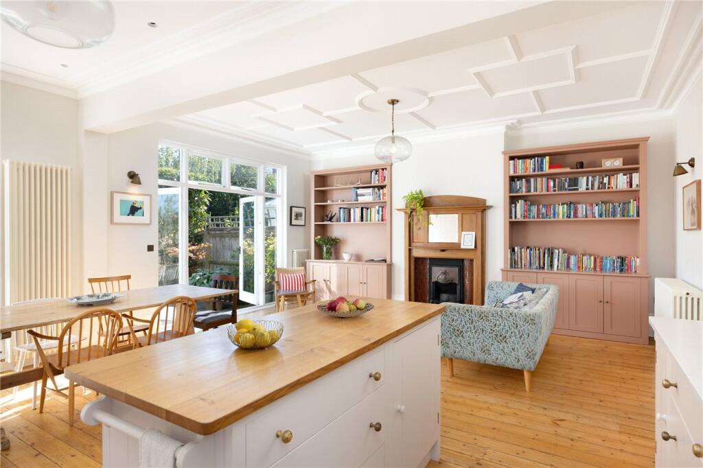 Larpent Avenue, London, SW15 photo 2