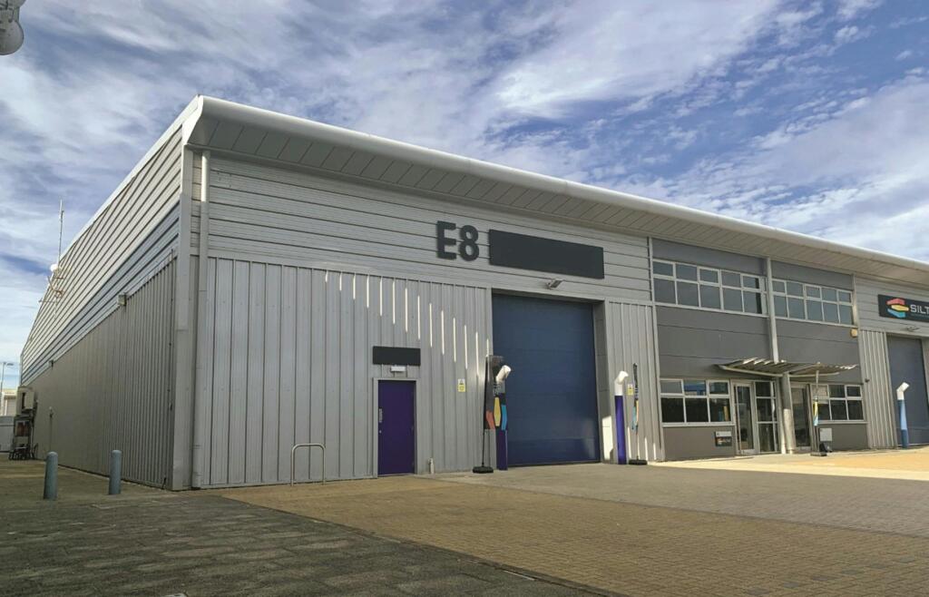 Offices and Warehouse SILTEC Ltd E8 Voyager Park no sign.jpg