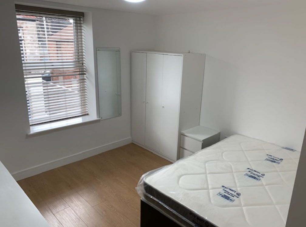 Apartment in Liverpool - View 4