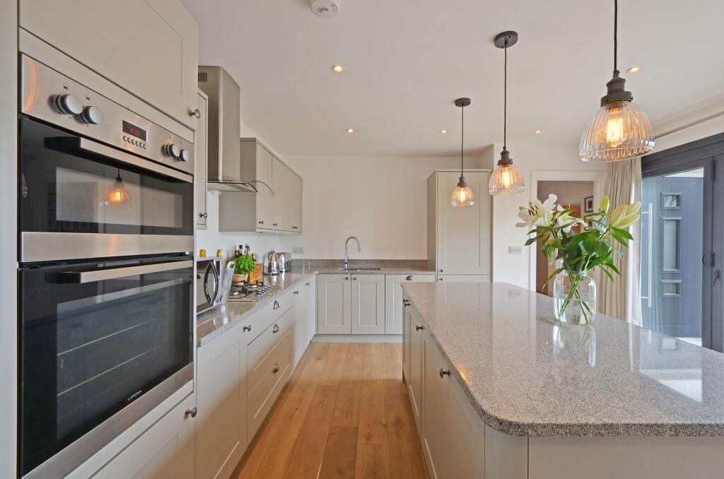 House in Plymouth - View 5