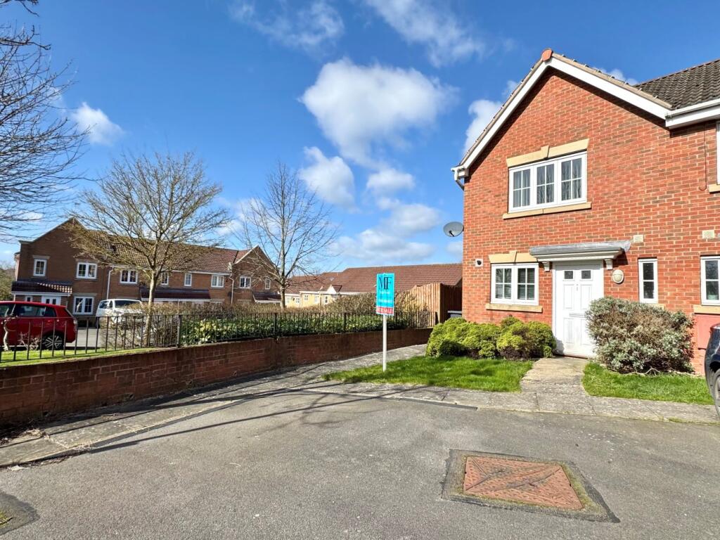 2-bed terraced on Bramley Close, Melton Mowbray, £80,000