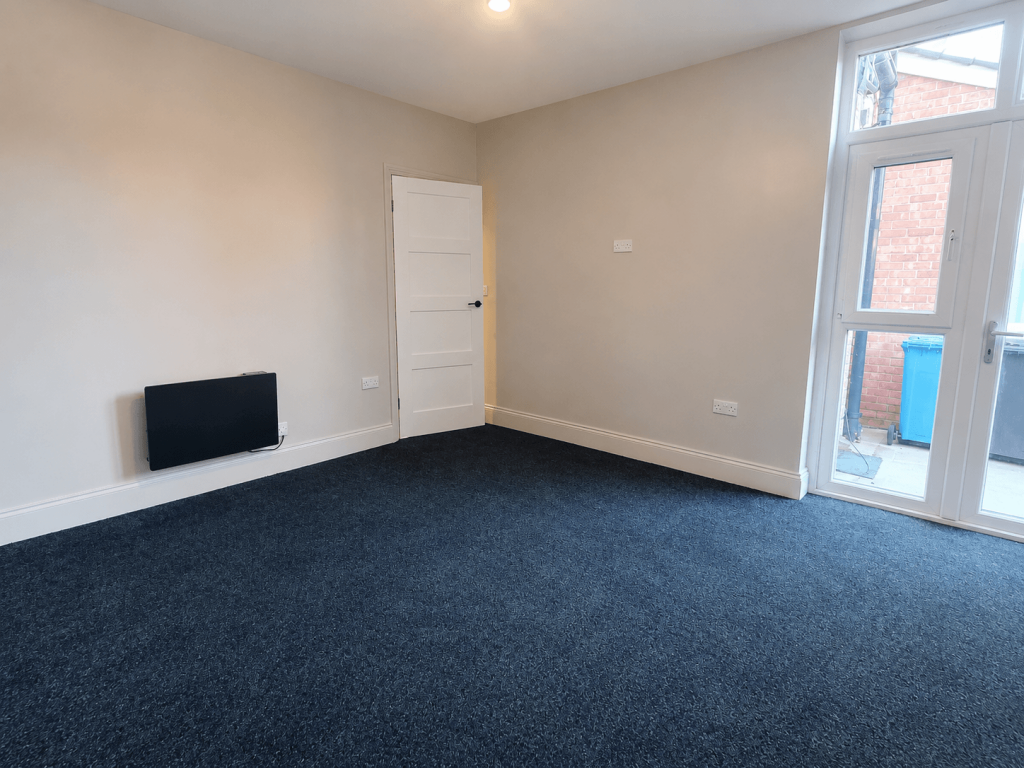 Apartment in Trafford, Greater Manchester - View 5