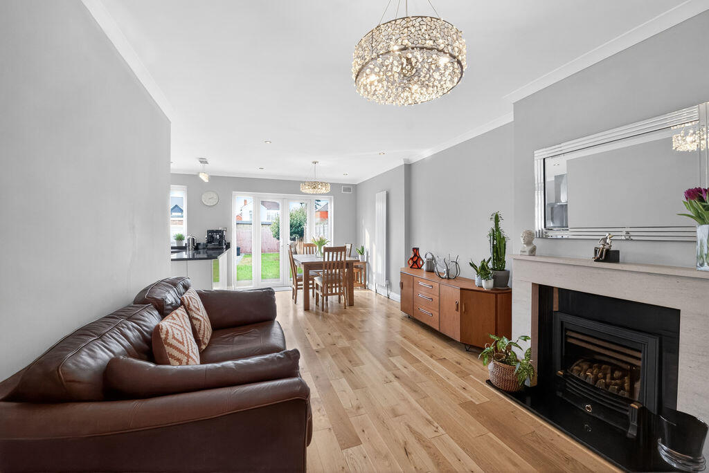 Carshalton Avenue, Drayton – pohled 2
