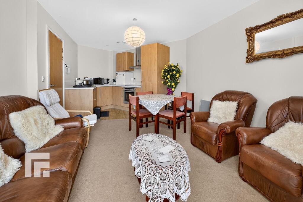 Apartment in Cardiff - View 3