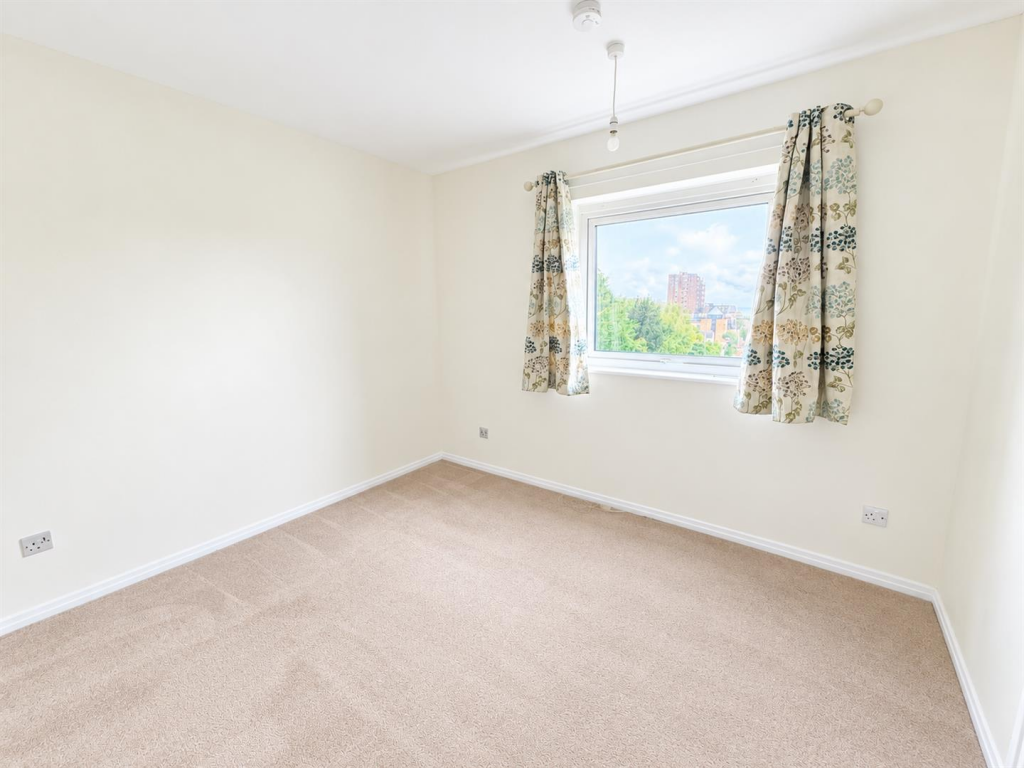 Apartment in Brighton - More