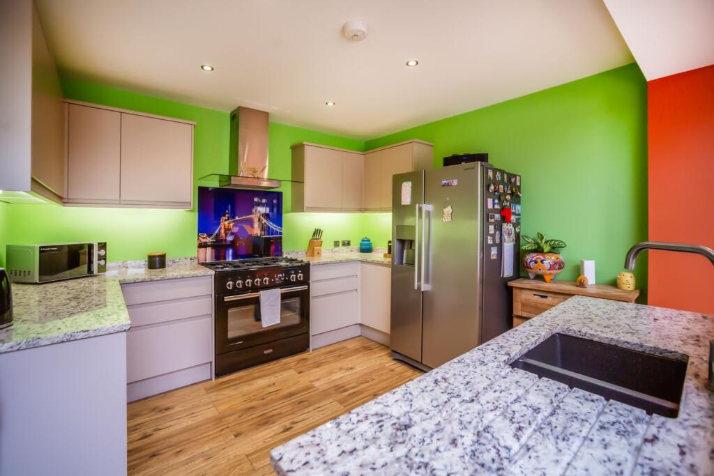 Meadow Way, Dartford, DA2 photo 4