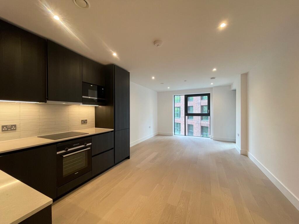 Main image of property: Hawksbury Heights - P2043S89