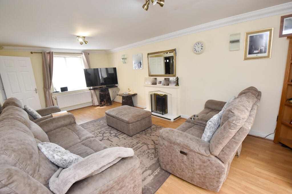 Ambleside Road, Flixton, M41 photo 2