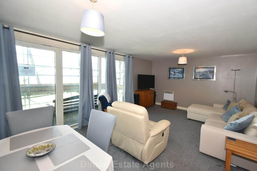 Jacana Court,  Gosport photo 2