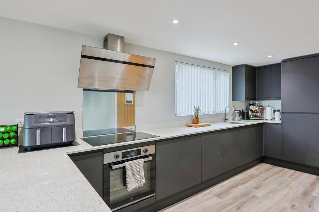 Franklyn Close, Poole, Dorset, BH16 photo 5