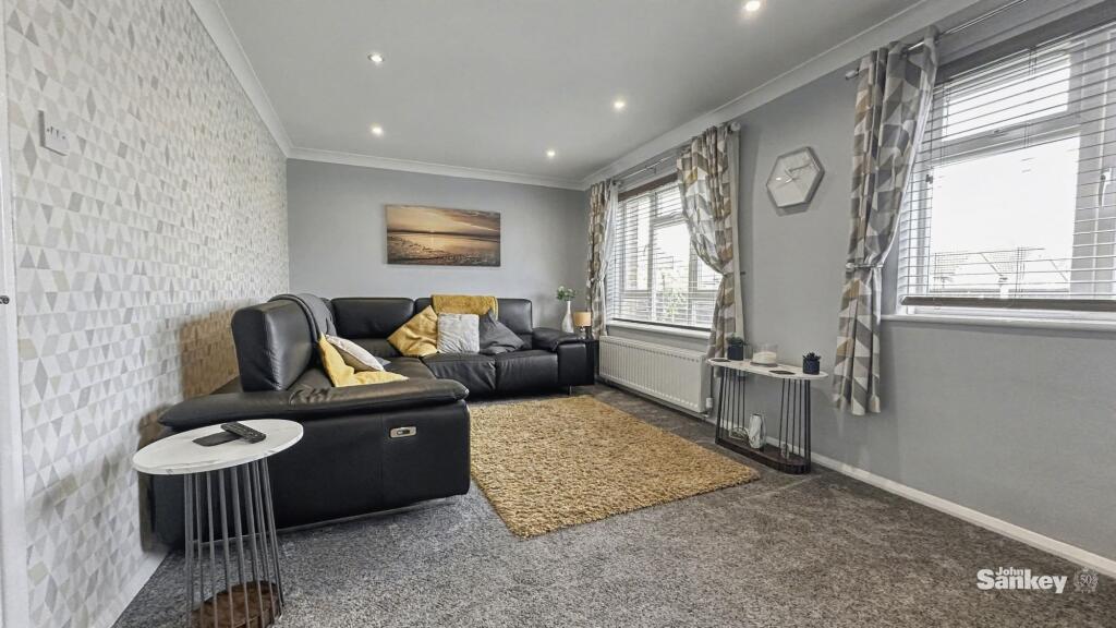 House in Ashfield, Sutton in Ashfield, Dalestorth - View 2