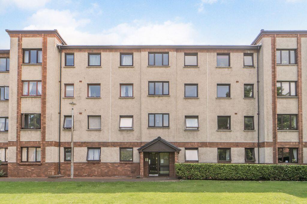 Main image of property: 6/12 Hawthornden Place, Edinburgh, EH7 4RG